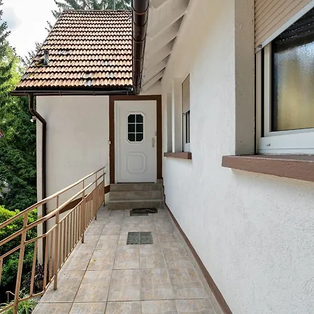 Konukevi Gaestehaus 22 3*